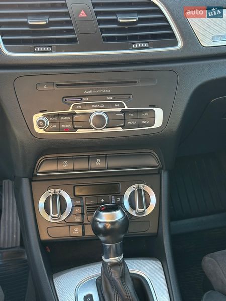 Позашляховик / Кросовер Audi Q3 2011 в Гусятині