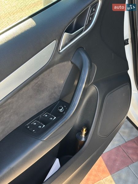 Позашляховик / Кросовер Audi Q3 2011 в Гусятині