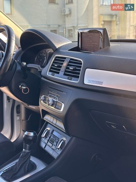 Позашляховик / Кросовер Audi Q3 2011 в Гусятині