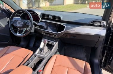 Внедорожник / Кроссовер Audi Q3 2023 в Одессе