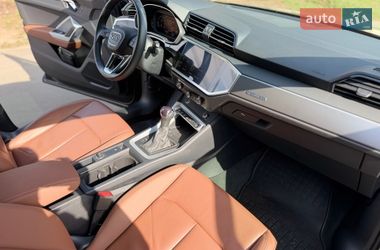 Внедорожник / Кроссовер Audi Q3 2023 в Одессе