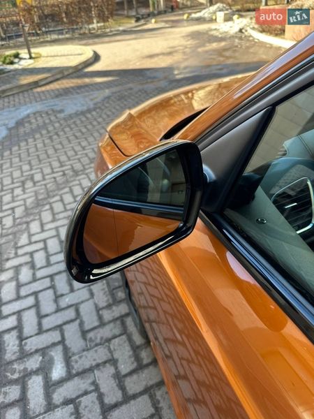 Позашляховик / Кросовер Audi Q3 2011 в Києві