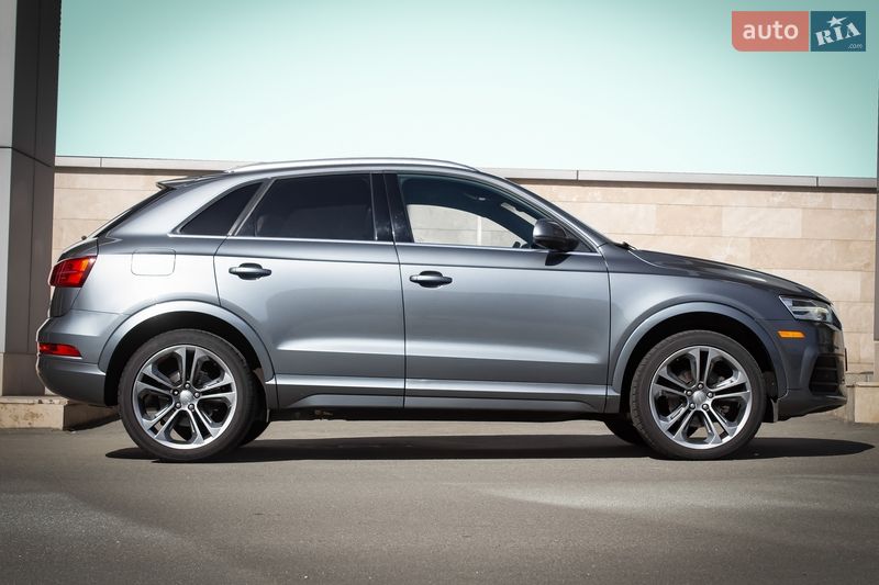 Позашляховик / Кросовер Audi Q3 2016 в Києві