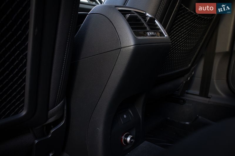 Позашляховик / Кросовер Audi Q3 2016 в Києві