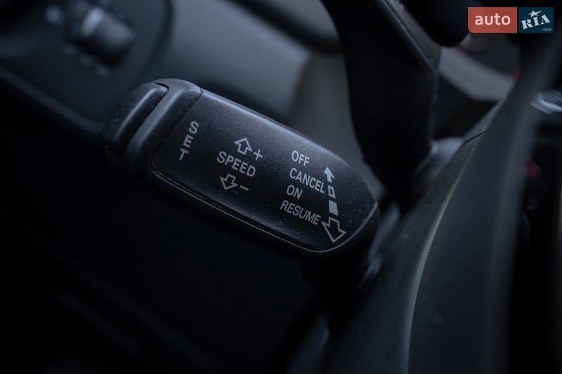 Позашляховик / Кросовер Audi Q3 2016 в Києві