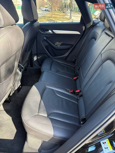 Позашляховик / Кросовер Audi Q3 2015 в Києві