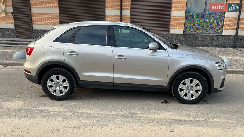 Внедорожник / Кроссовер Audi Q3 2016 в Харькове