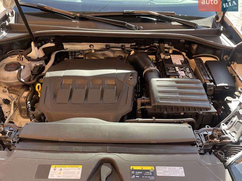 Позашляховик / Кросовер Audi Q3 2024 в Києві