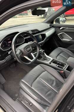 Внедорожник / Кроссовер Audi Q3 2020 в Хмельницком