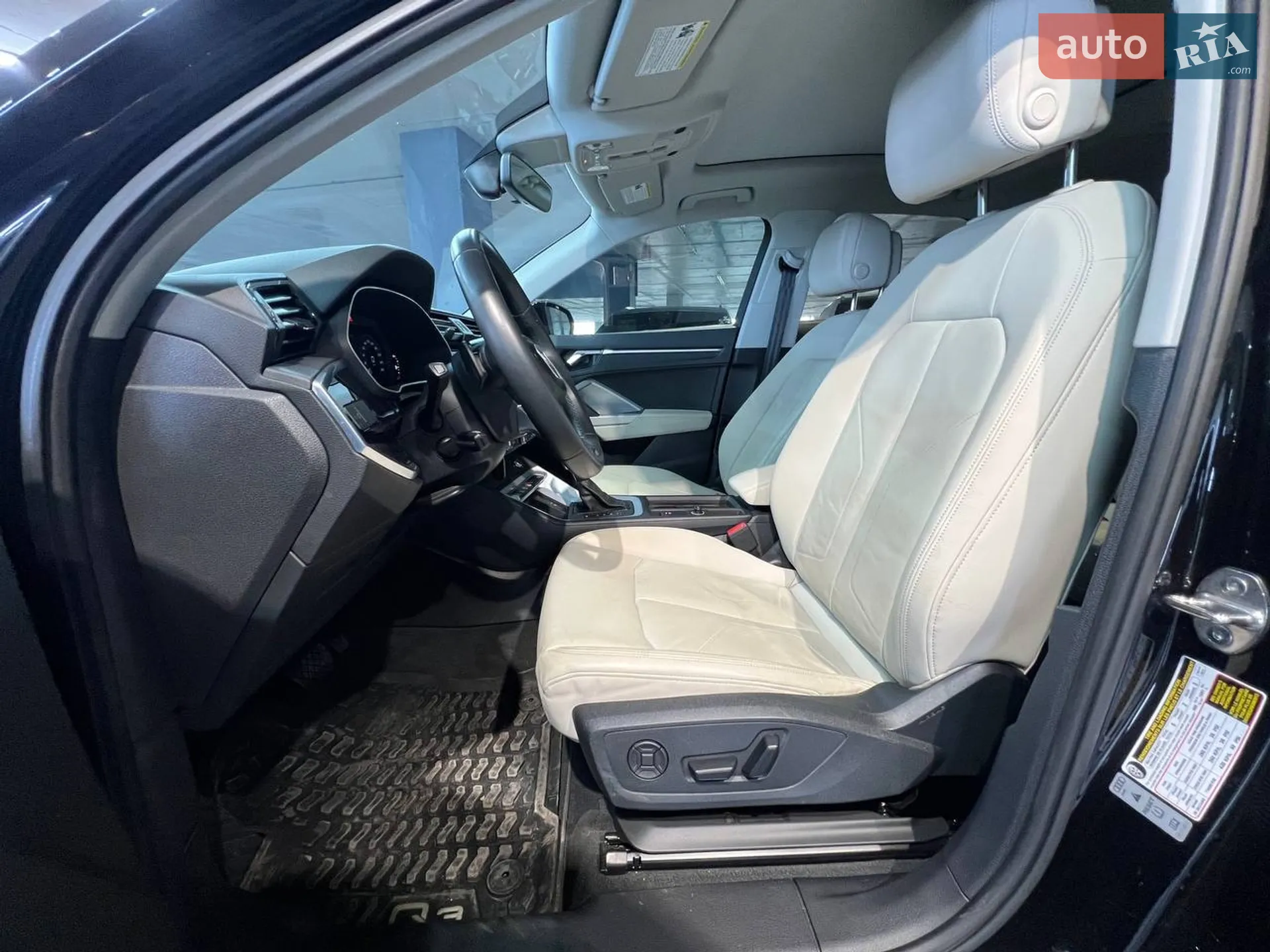2022 Audi Q3 - мініатюра 22