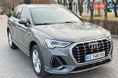 Позашляховик / Кросовер Audi Q3 2021 в Кам'янському