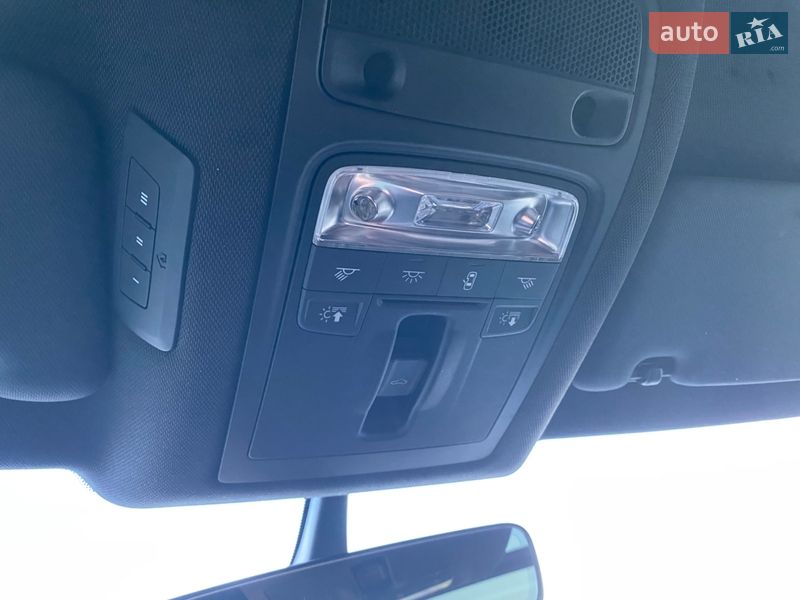 Позашляховик / Кросовер Audi Q3 2016 в Києві