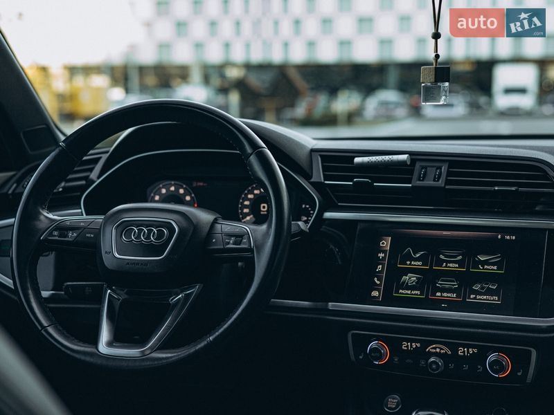 Позашляховик / Кросовер Audi Q3 2019 в Одесі фото 11 Позашляховик / Кросовер Audi Q3 2019 в Одесі