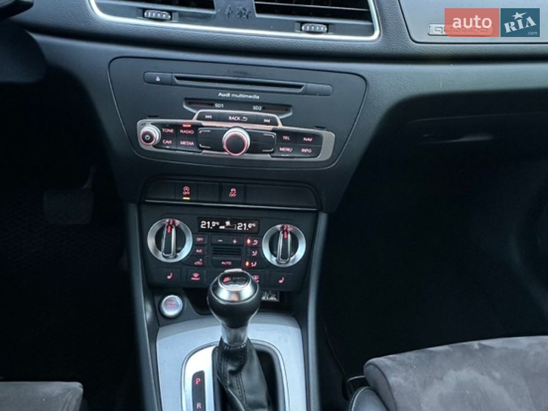 Внедорожник / Кроссовер Audi Q3 2014 в Киеве