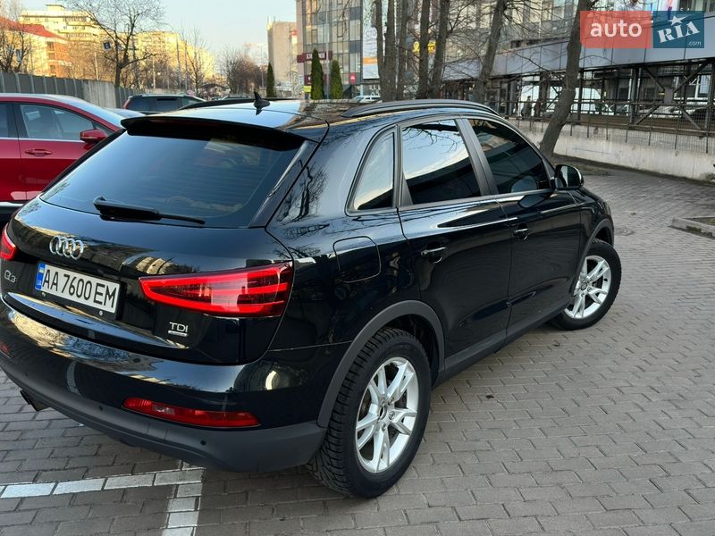 Внедорожник / Кроссовер Audi Q3 2014 в Киеве