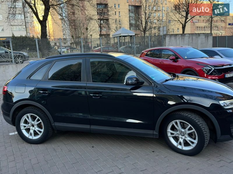 Внедорожник / Кроссовер Audi Q3 2014 в Киеве