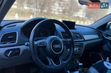 Внедорожник / Кроссовер Audi Q3 2015 в Киеве