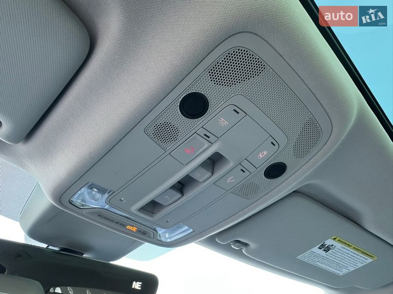 Внедорожник / Кроссовер Audi Q3 2024 в Киеве