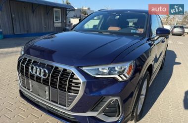 Внедорожник / Кроссовер Audi Q3 2020 в Киеве