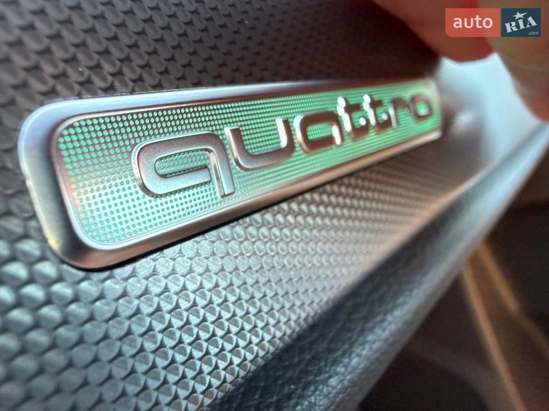 Позашляховик / Кросовер Audi Q3 2020 в Києві