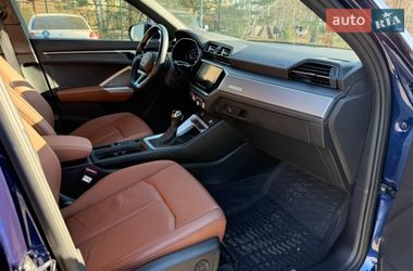 Внедорожник / Кроссовер Audi Q3 2020 в Киеве