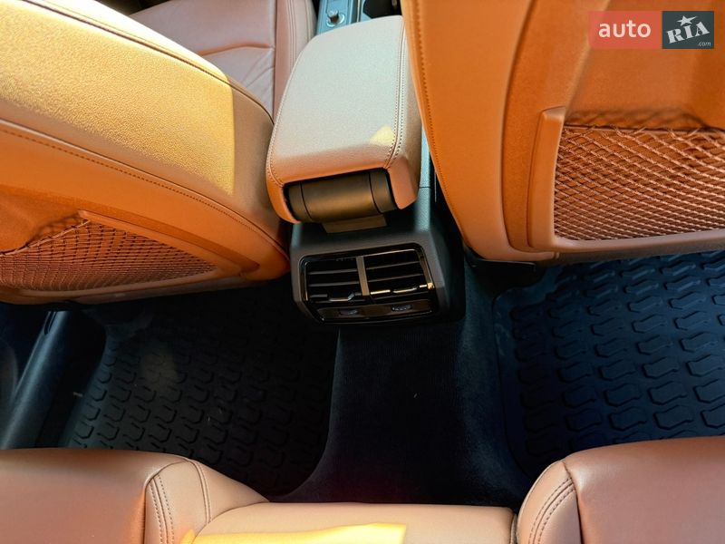 Позашляховик / Кросовер Audi Q3 2020 в Києві