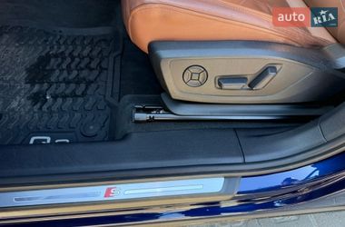 Внедорожник / Кроссовер Audi Q3 2020 в Киеве