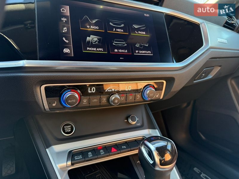 Позашляховик / Кросовер Audi Q3 2020 в Києві