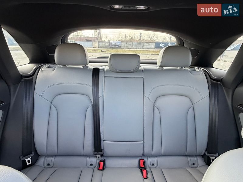 Внедорожник / Кроссовер Audi Q3 2018 в Киеве