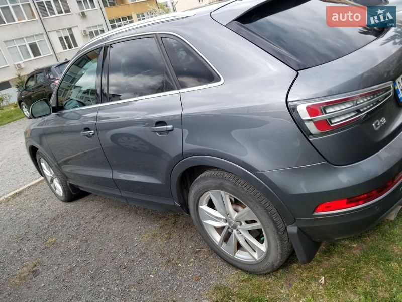Внедорожник / Кроссовер Audi Q3 2016 в Ужгороде