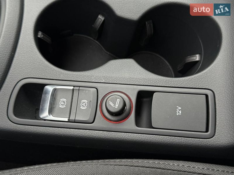 Позашляховик / Кросовер Audi Q3 2018 в Києві фото 20 Позашляховик / Кросовер Audi Q3 2018 в Києві