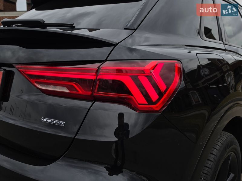 Позашляховик / Кросовер Audi Q3 2021 в Києві