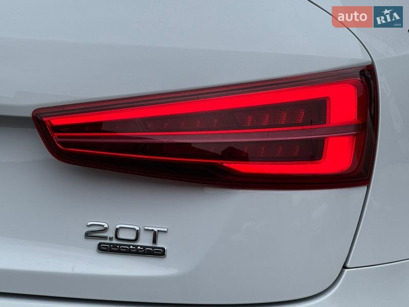 Внедорожник / Кроссовер Audi Q3 2017 в Киеве