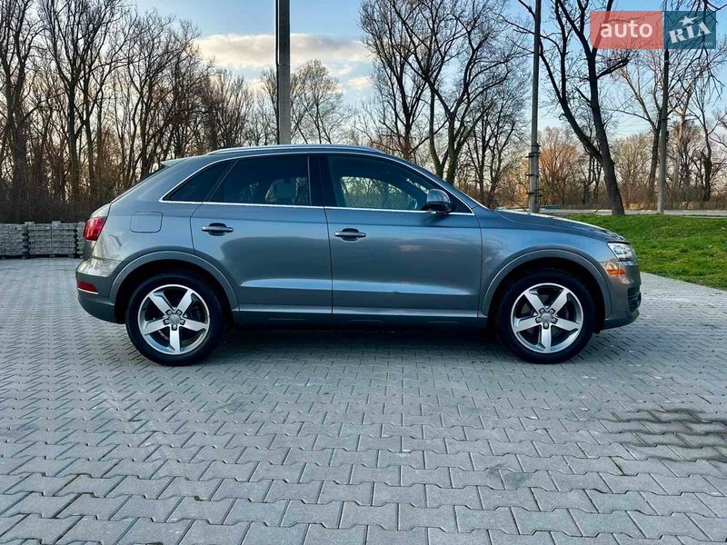 Внедорожник / Кроссовер Audi Q3 2014 в Трускавце