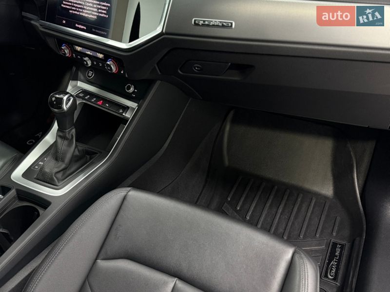 Позашляховик / Кросовер Audi Q3 2021 в Одесі