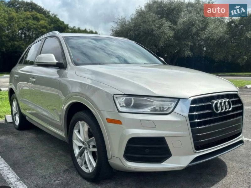 Внедорожник / Кроссовер Audi Q3 2016 в Черновцах