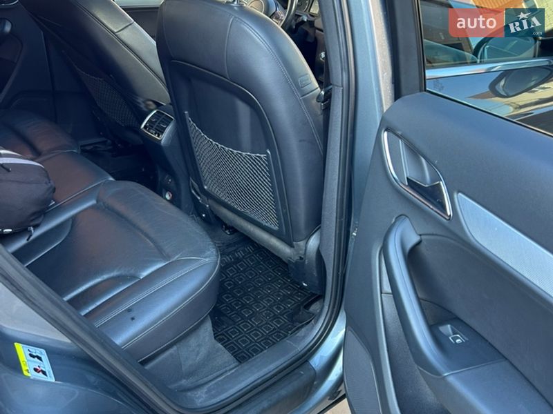 Внедорожник / Кроссовер Audi Q3 2015 в Сумах