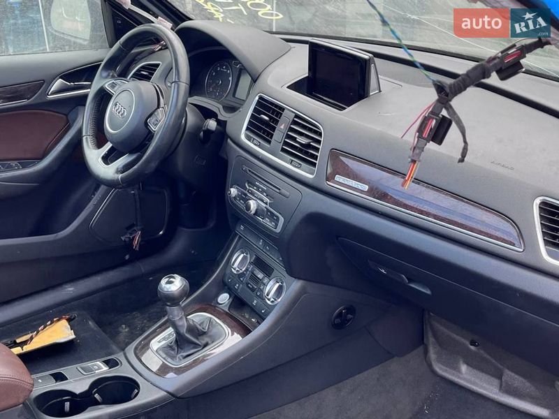 Позашляховик / Кросовер Audi Q3 2014 в Луцьку