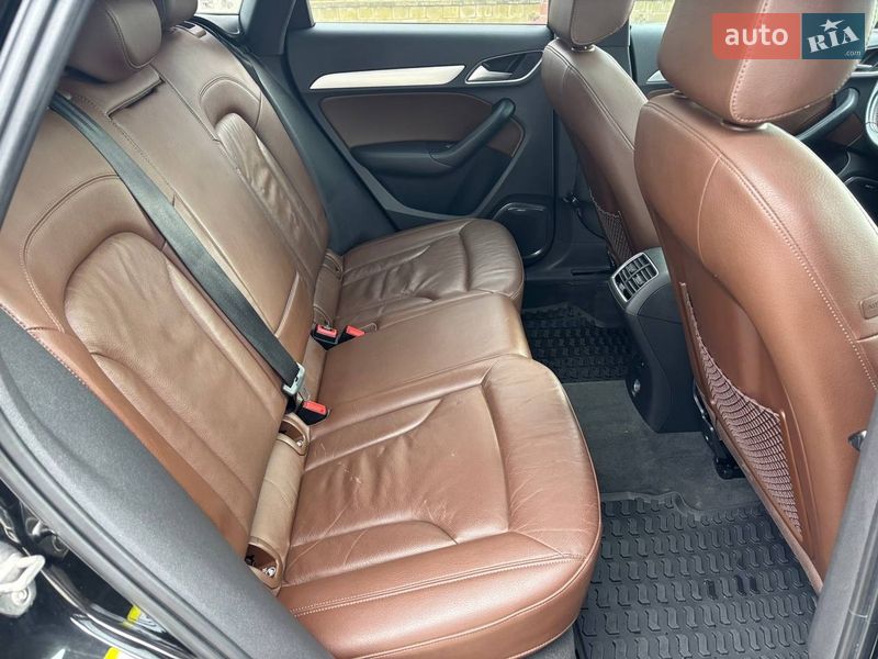 Позашляховик / Кросовер Audi Q3 2016 в Івано-Франківську