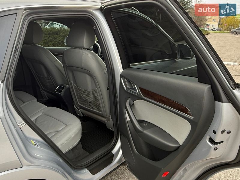 Позашляховик / Кросовер Audi Q3 2016 в Полтаві фото 23 Позашляховик / Кросовер Audi Q3 2016 в Полтаві