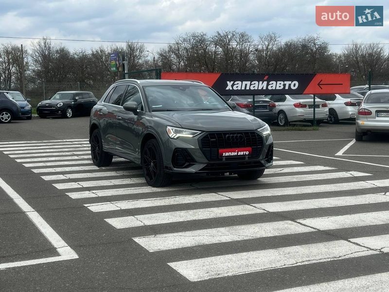 Позашляховик / Кросовер Audi Q3 2023 в Одесі