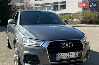 Внедорожник / Кроссовер Audi Q3 2015 в Киеве