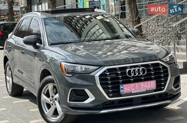 Внедорожник / Кроссовер Audi Q3 2019 в Тернополе