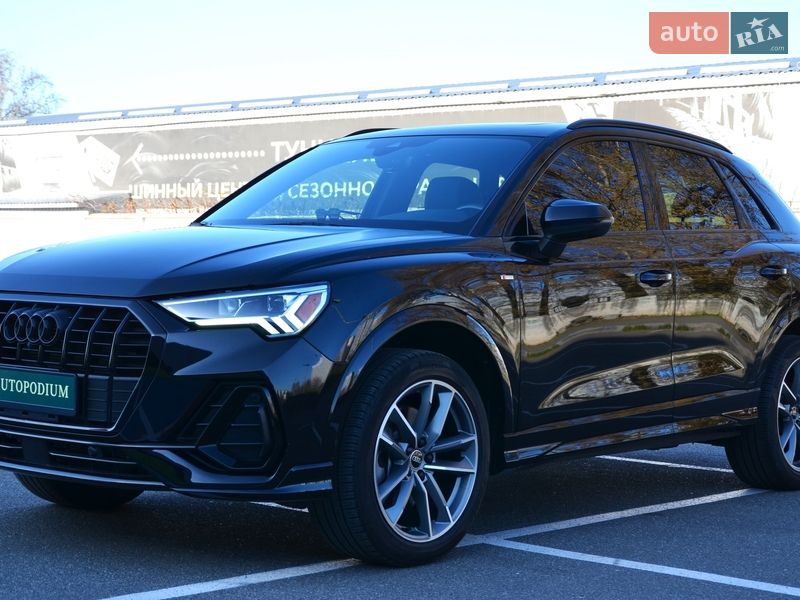 Позашляховик / Кросовер Audi Q3 2023 в Києві