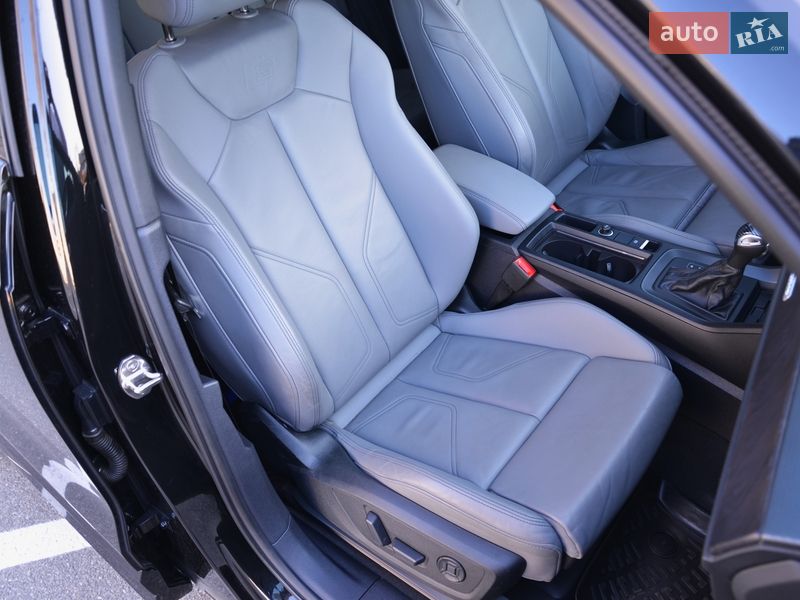 Позашляховик / Кросовер Audi Q3 2023 в Києві