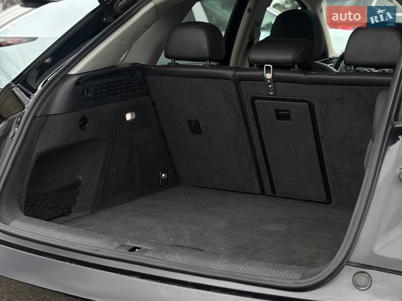 Позашляховик / Кросовер Audi Q3 2017 в Стрию