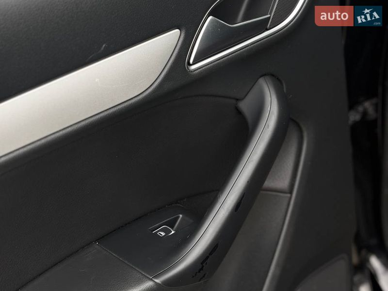 Позашляховик / Кросовер Audi Q3 2017 в Стрию