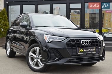 Позашляховик / Кросовер Audi Q3 2019 в Києві