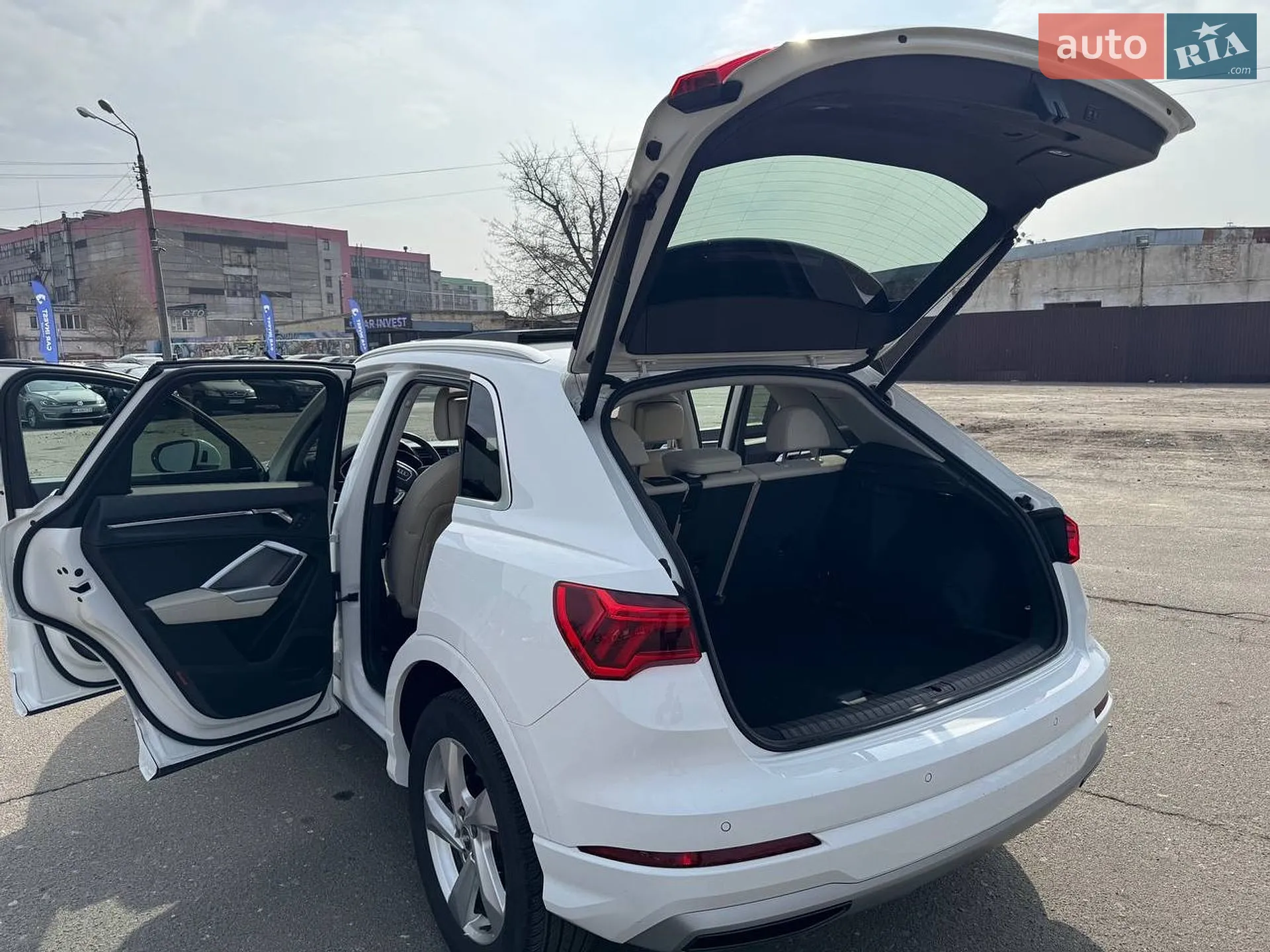 2019 Audi Q3 - мініатюра 11