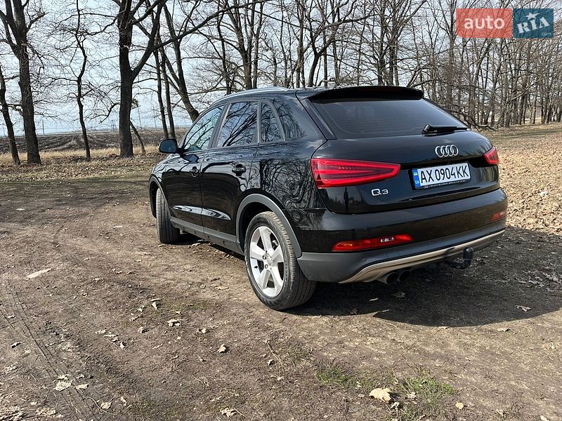 Внедорожник / Кроссовер Audi Q3 2012 в Харькове